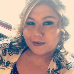 Meet your Posher, Evangelina